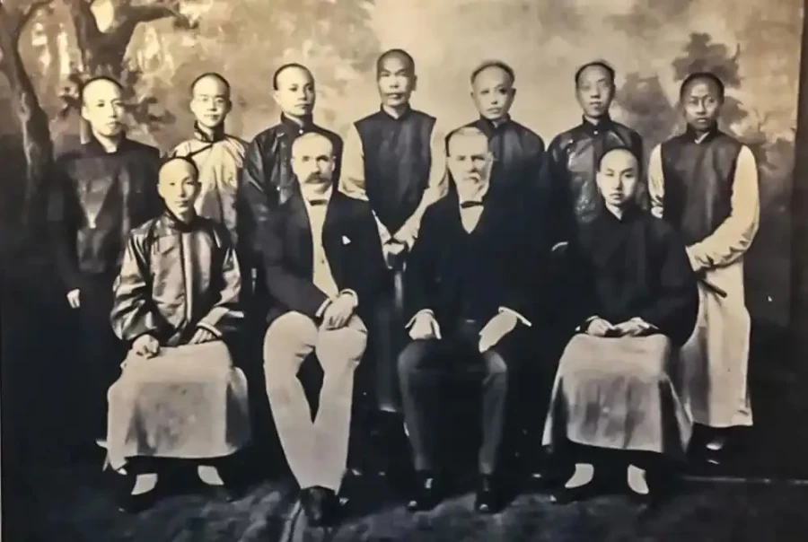 清代基督教在华规模化传播的核心动因:本土信仰真空与信仰补位的历史逻辑研究 清代基督教在华规模化传播的核心动因:本土信仰真空与信仰补位的历史逻辑研究