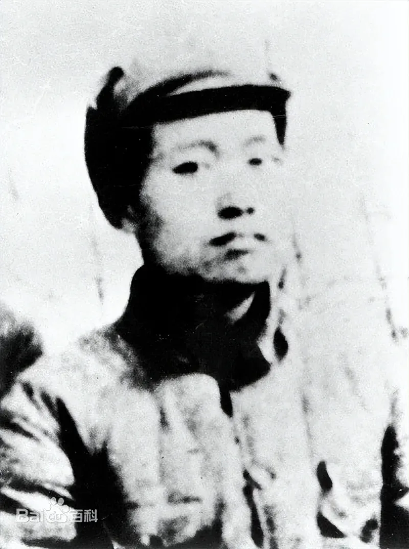 那个在遵义会议上挖苦毛主席的年轻人,后来怎样了? 那个在遵义会议上挖苦毛主席的年轻人,后来怎样了?